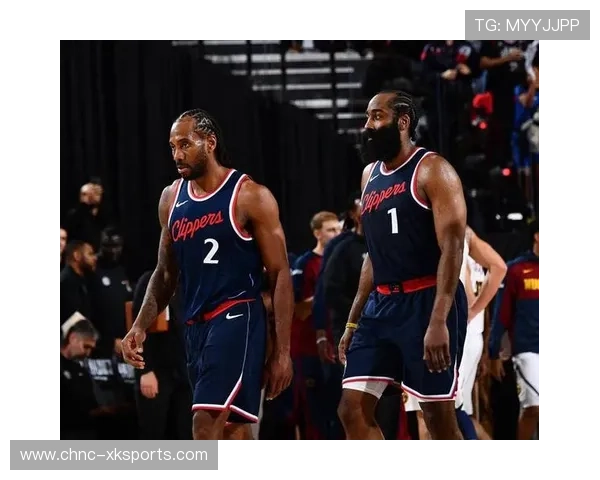 哈登与队内矛盾浮现，职业生涯再遇重大转折？